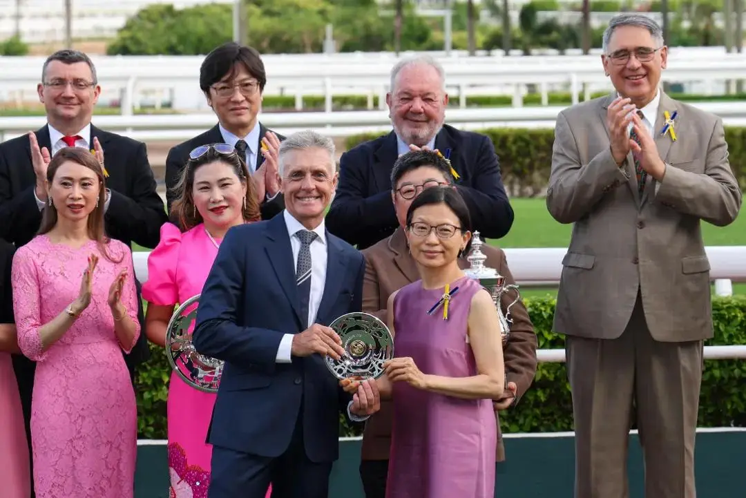 何泽尧,独家推荐金,枪六十,香港赛马会官网,赛程安排,赛果查询,马匹资料,赛事资讯